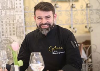 „ინსპექტორები მოდიან და თავს მომხარებლად ასაღებენ … ძალიან ბევრ მომხარებელს, მათ შორის ტურისტებს ამის გამო უკან ვაბრუნებთ“