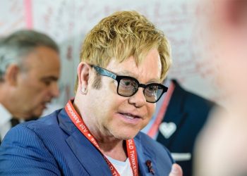 ელტონ ჯონს კორონავირუსი დაუდასტურდა