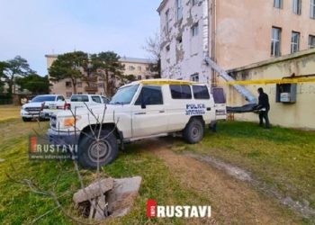 კაცი მეზობელი სკოლის ეზოში გადავიდა და თავი მოიკლა – რა უბედურება დატრიალდა მე-16 საჯარო სკოლაში