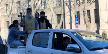 თბილისში ალილოს მსვლელობა მიმდინარეობს