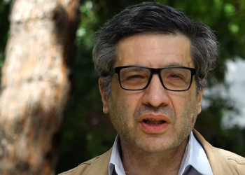 „ჟურნალისტებსაც ვთხოვ, ცოტა ხანი მაცალონ, მანამდე კი სამინისტროს ვურჩევდი, რადგან „სამართლიანად აღშფოთებულ მოქალაქეთა“ აზრი აინტერესებთ – განცხადების ქვეშ კომენტარებს ნუ შლიან“ – ლაშა ბაქრაძე