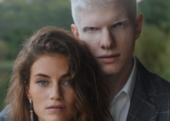 რა ღირს კაბა, რომლითაც ნანუკა გუდავაძე ახალ წელს შეხვდა? – ბერა ივანიშვილის ოჯახის საახალწლო ფოტოები