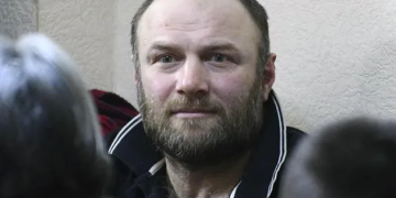 „სასამართლო პოლიტიკურ დაკვეთას ასრულებს“ – ბესიკ თამლიანი პატიმრობაში დატოვეს