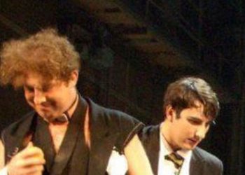 “რუსთაველის თეატრიდან გაგაფრენთ იქ და გვითხარი: იქ, თეატრი არის?” – ბესო ზანგური