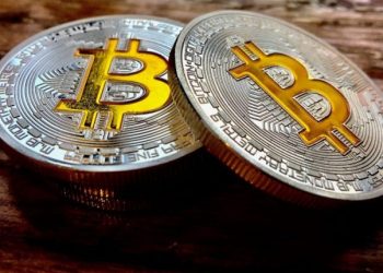 ბიტკოინის ღირებულება თითქმის 50%-ით დაეცა