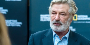 ავღანეთში დაღუპული სამხედროს ოჯახი ალეკ ბოინდუინს სასამართლოში უჩივის და 25 მილიონს ითხოვს