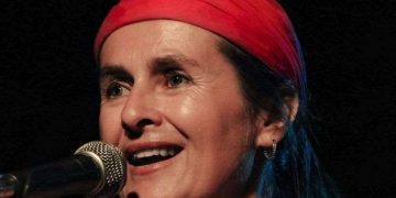 ვაქცინაციის მოწინააღმდეგე ჩეხი მომღერალი, რომელიც „მწვანე პასპორტის“ ასაღებად კოვიდით განზრახ დაინფიცირდა, გარდაიცვალა