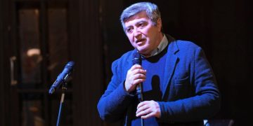 ნოდარ დუმბაძის სახელობის მოზარდ მაყურებელთა თეატრის სამხატვრო ხელმძღვანელად დიმიტრი ხვთისიაშვილი დაინიშნა