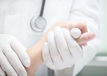 “რატომ ხოცავთ, ხალხო, ბავშვებს, როგორ წირავთ სასიკვდილოდ ჯერ კიდევ ცოცხალ ბავშვებს? – გაგვაგებინეთ მიზეზი!” – თამო კეშელავა