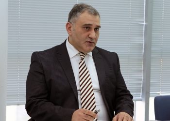 “ვკანკალებთ, კი და ამიტომ არასდროს გამიკეთებია რუსეთთან დაკავშირებით განცხადება… ვის ეშინია?!”- სარჯველაძე