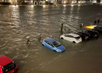 წაქცეული ხეები, გადაკეტილი გზები და დატბორილი ქუჩები – გერმანიაში ქარიშხალმა პრობლემები შექმნა