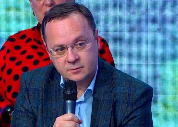 „სააკაშვილს გამუდმებით ეძახდა მურვან ყრუს ახლა ეძახის ქვეყნის გადამრჩენელს, რამხელა ვარდნაა პრინციპების, მორალის, ზნეობის“ – ცაგარეიშვილი გუბაზ სანიკიძეზე