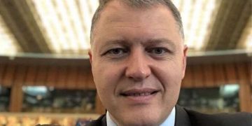 “ბოდიში, სტატისტიკა სულ სხვა რამეს აჩვენებს!!!”-ფხაკაძე