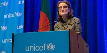 სკოლები ღია დატოვეთ, ბავშვები ვერ მოიცდიან – გაეროს ბავშვთა ფონდის აღმასრულებელი დირექტორი