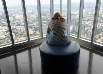 კვლევა: ჭარბი წონა ქალებში მათი ბაბუების მიერ ადრეულ ასაკში მოწევის დაწყებას უკავშირდება