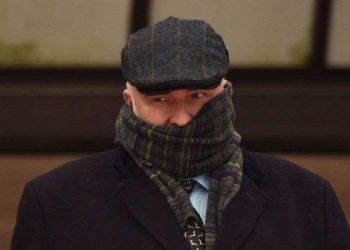 ბრიტანელ ქირურგს, რომელმაც პაციენტების ორგანოებზე საკუთარი ინიციალები ამოწვა, ლიცენზია ჩამოართვეს