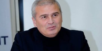 შალვა ნათელაშვილს პარლამენტში შემოსვლა უნდა და სცენის ისე დადგმას ცდილობს, რომ იმიჯურად თავი გადაირჩინოს – ირაკლი ქადაგიშვილი