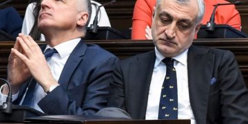 ხაზარაძე-ჯაფარიძემ მორალური და მატერიალური ზარალის ანაზღაურება უნდა მოითხოვონ – გია ხუხაშვილი