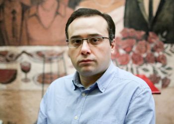 “ჰოდა ოჩოპინტრეს კულტია თუ “კოდალას სინდრომი” ?!საინტერესოა, რას ფიქრობს პატრიარქის თანამოსაყდრე იმ რელიგიურ უხერხულობაზე, რომ ქვეყნის სათავეში დრუიდები არიან?”-ბუღაძე