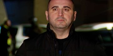 „მოვუწოდებ პროკურორებს, კონკრეტულ ადამიანებზე დაიწყოს სისხლის სამართლებრივი დევნა. წინააღმდეგ შემთხვევაში თუ თვალებს დაიბნელებენ და ყურებს დაიხშობენ, მათზეც უნდა დაიწყოს დევნა!!!“ – ლევან ხაბეიშვილი