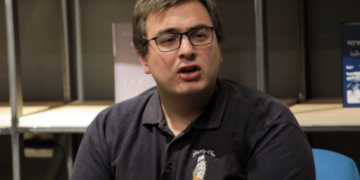 „ყოველ საღამოს ავლენს ქართული პოლიტიკური კლასი თავის უმდაბლეს დონეს, კატასტროფულ დონეზე არიან დაცემულნი ჩვენი პოლიტიკოსები“ – ლევან ლორთქიფანიძე