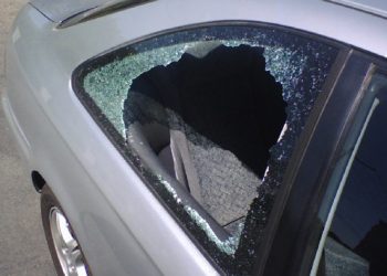 „ხალხს სახლში მისატანი არაფერი აქვს და მანქანაში რა უნდა იპოვონ“ – წყალტუბოში 24 საათში 35 მანქანა გაქურდეს