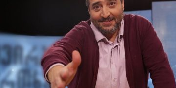 თუ პოლიციის გამოჩენამდე გამოჩენამდე ორი ასოს დაწერა ესწრება, წარწერის გაკეთება დავიწყოთ ხოლმე ასოებით “ტყ” – მიშა მშვილდაძე აქტივისტებს მიმართავს