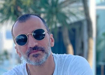 “თქვენს მიერ ნაპოვნი ცხოველები ჩემს თვალწინ სულს ღაფავენ… გაანძრიეთ ერთი ადგილი…  სხვისი ხელით გსურთ მშვიდად გეძინოთ” – მიშა კაჭკაჭიშვილი