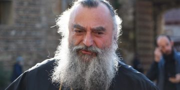 „მინდა რომ მივულოცო შობის დღესასწაული” – მიტროპოლიტმა ნიკოლოზმა მიხეილ სააკაშვილი მოინახულა