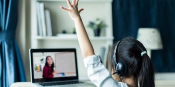 მომავალი კვირიდან ონლაინსწავლებაზე 36 ათასზე მეტი მოსწავლე გადადის