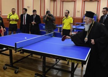 მსოფლიო პატრიარქმა სპორტსმენებთან ერთად მაგიდის ჩოგბურთი ითამაშა