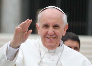 “მხარი დაუჭირეთ შვილებს, თუ ისინი განსხვავებული სექსუალური ორიენტაციის არიან” – რომის პაპი