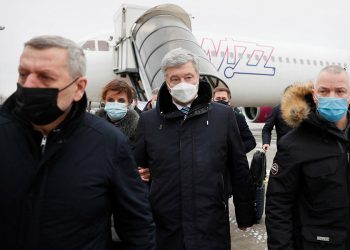 რა ინცინდენტი მოხდა პოროშენკოს დაბრუნებისას კიევის აეროპორტში