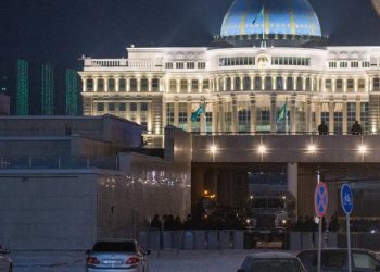 ყაზახეთში ყველა ბანკი დაიხურა