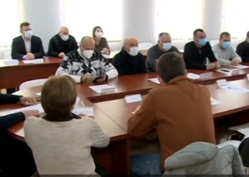 სენაკში საკრებულოს სხდომა ისევ გადაიდო – მიზეზი „ოცნების“ დეპუტატების დაუსწრებლობა გახდა