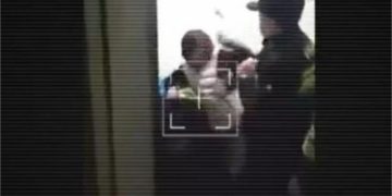 გამიგია, რომ გამომძიებელმა ორჯერ ხელი გაარტყა – მეზობლის თქმით, შშმ პირი პოლიციიის მხრიდან ძალადობის მსხვერპლი წარსულშიც იყო