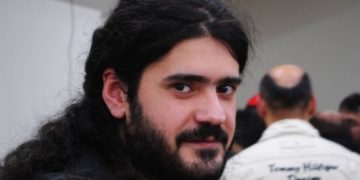 „ჰოდა, ზუსტად ვიცი, ამ სტატუსის კომენტარებშიც ვნახავთ იმის მტკიცებულებას, რასაც ამ სტატუსში ვწერ“ – ტორესა მოსი