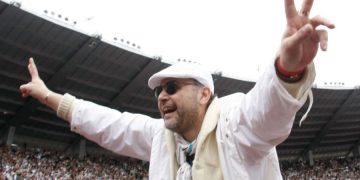 უცნობი სააკაშვილზე: აქციების მანიაკია ტიპი, სადაც პატარა ხუთკაციან შეკრებას დაინახავს, აქცია ესიზმრება