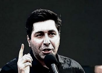 “ქრისტე ღმერთი არ აწყობთ, გამოიგონეს სულ სხვა ღმერთი… უხრწნელი ისა, უხრწნელი ესა, ზეთი, მირონმდინარე ხე და ათასი მსგავსი, რაღაც შამანებად იქცნენ” – ვახო სანაია