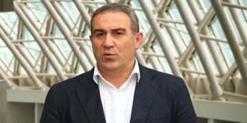 მხოლოდ შთამომავლობით ჩეკისტ სტურუას ეკუთვნის?! სხვებმა სიღარიბესა და უიმედობაში უნდა დალიონ სული?“ –  ნუგზარ წიკლაური