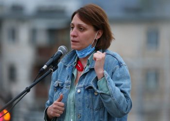 ელენე ხოშტარია: 7 საათზე რესპუბლიკის მოედნიდან რუსთაველისკენ ცოცხალი ჯაჭვით დავიძრათ