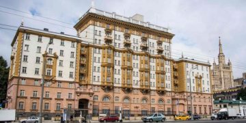 თავშეყრის ადგილებში თავდასხმის საფრთხე არსებობს – აშშ-ს საელჩო რუსეთში მოქალაქეებს აფრთხილებს