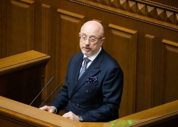 უკრაინის თავდაცვის მინისტრი: მტერმა დაიწყო ჩვენი ქვედანაყოფების ინტენსიური დაბომბვა აღმოსავლეთში, ასევე სამხედრო საკონტროლო ცენტრებისა და აეროდრომების – სხვა რეგიონებში, უკრაინის არმია აგრძელებს დაცვას და იგერიებს რუსულ ჯარს