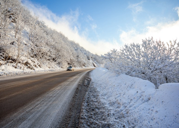 ნაქერალას უღელტეხილზე ტრაილერების გადაადგილება აღდგა