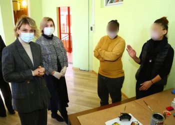 პარლამენტის გენდერული თანასწორობის საბჭოს ხელმძღვანელი N5 ქალთა დაწესებულებას ეწვია და მსჯავრდებულების საცხოვრებელ და სასწავლო პირობებს გაეცნო