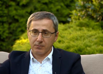 უკრაინული მედიის ცნობით, კიევში უცნობი პირები ზურაბ ადეიშვილს თავს დაესხნენ