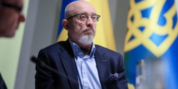 გამოცხადდით სამხედრო ცენტრებში და სამშობლო დაიცავით. აიღეთ იარაღი და დაიცავით სამშობლო – უკრაინის თავდაცვის მინისტრი