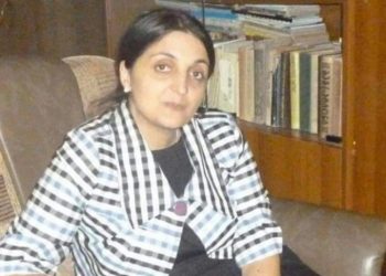 „ქართველი ხორციჭამია კრიმინალები! არ მოხვდეთ მათ ბუნაგებში. თუ მოხვდით, დაგეხმარებით!!!“ – ანა ბურდული