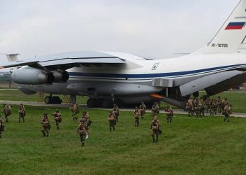 CNN: რუსეთის საჰაერო-სადესანტო ჯარებმა ანტონოვის აეროპორტზე კონტროლი დაამყარეს