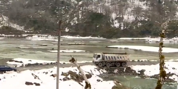 „მთავარი არხის“ ინფორმაციით, „ოცნების“ მაღალჩინოსნის ცოლს სარგებლობაში მდინარე გადაეცა